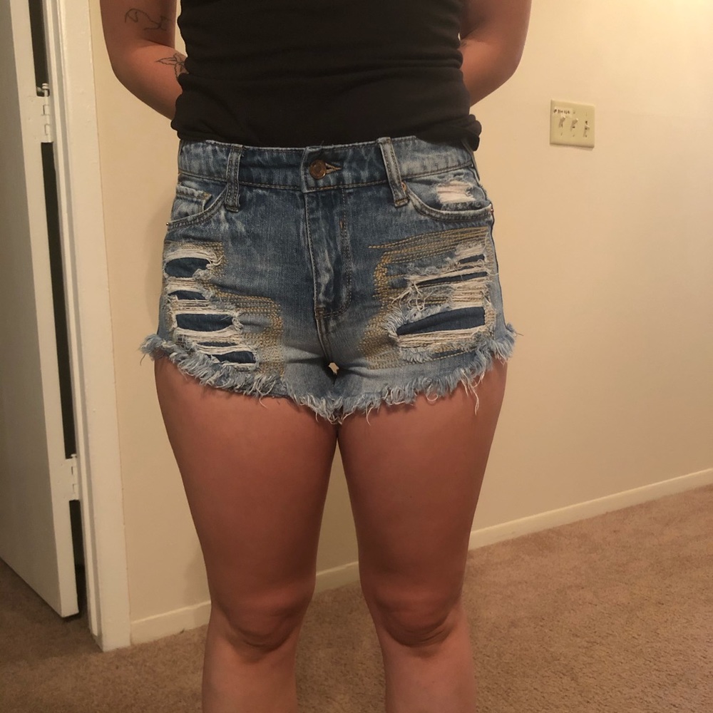 Mossimo Distressed high waisted shorts